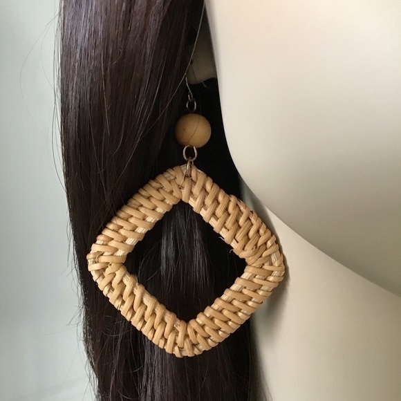 NEW Forever 21 Woven Rattan Earrings Wood Bead Light Triangle Dangle French Wire - Picture 10 of 14